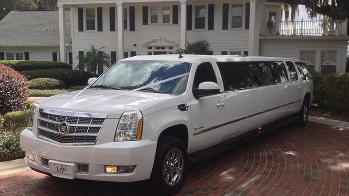 stretch-limos-VIP Wedding Transportation
